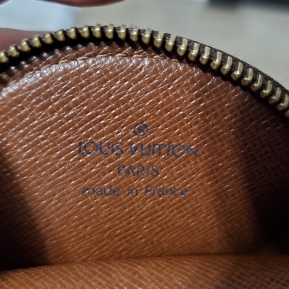 Louis Vuitton Panda Round Coin Case - Picture 6 of 8